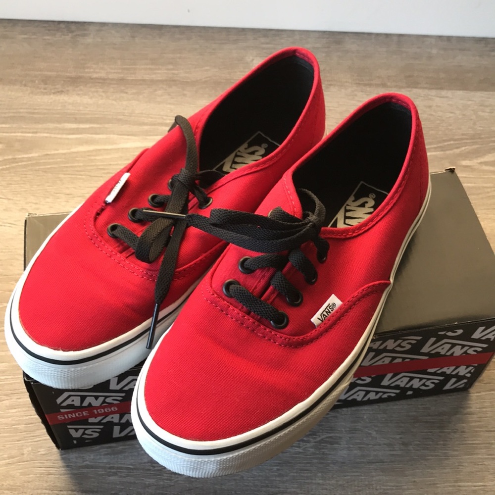 VANS Authentic Chili Pepper black size 7.5 women’s 6 men’s